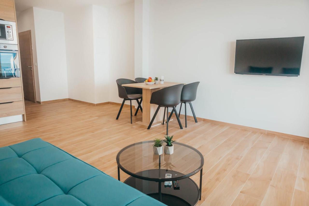 Apartments Nina Brist Eksteriør bilde