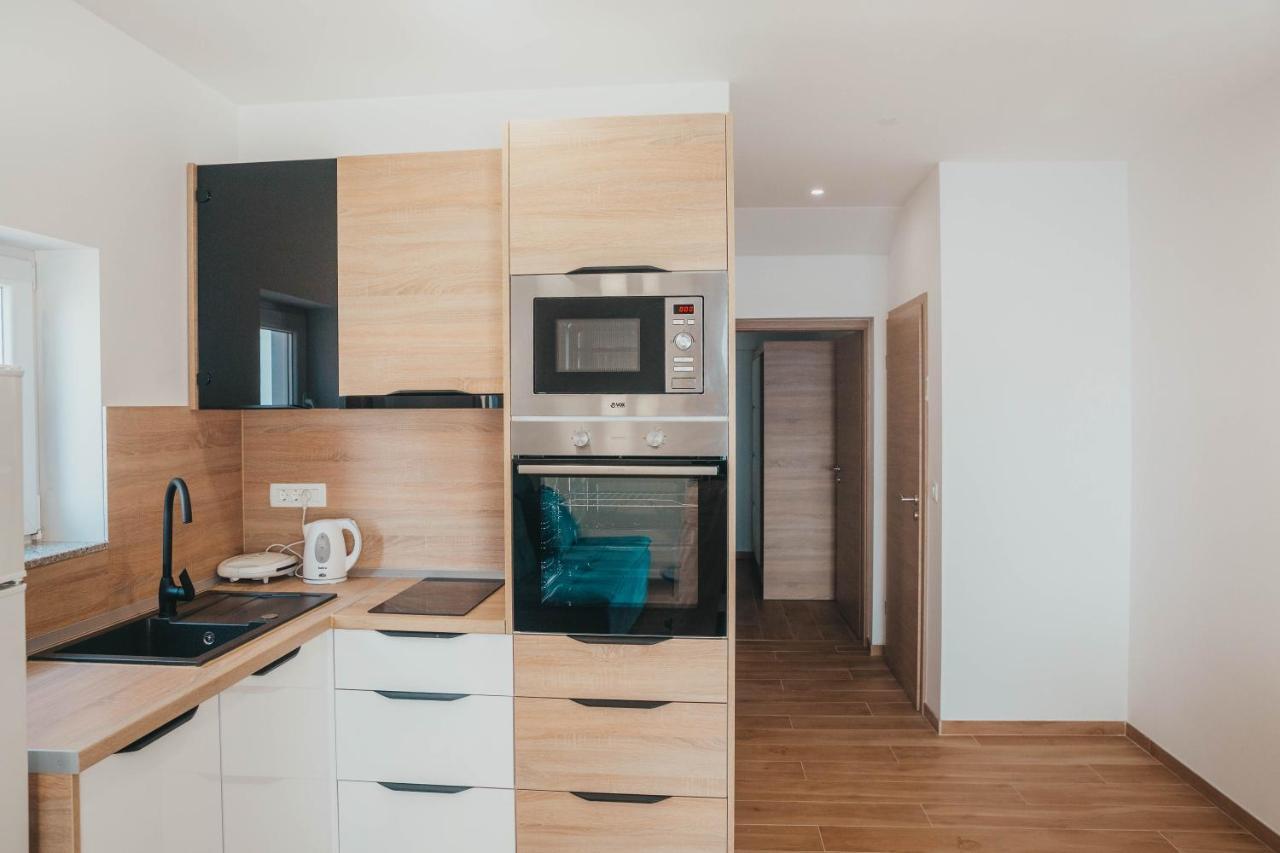 Apartments Nina Brist Eksteriør bilde