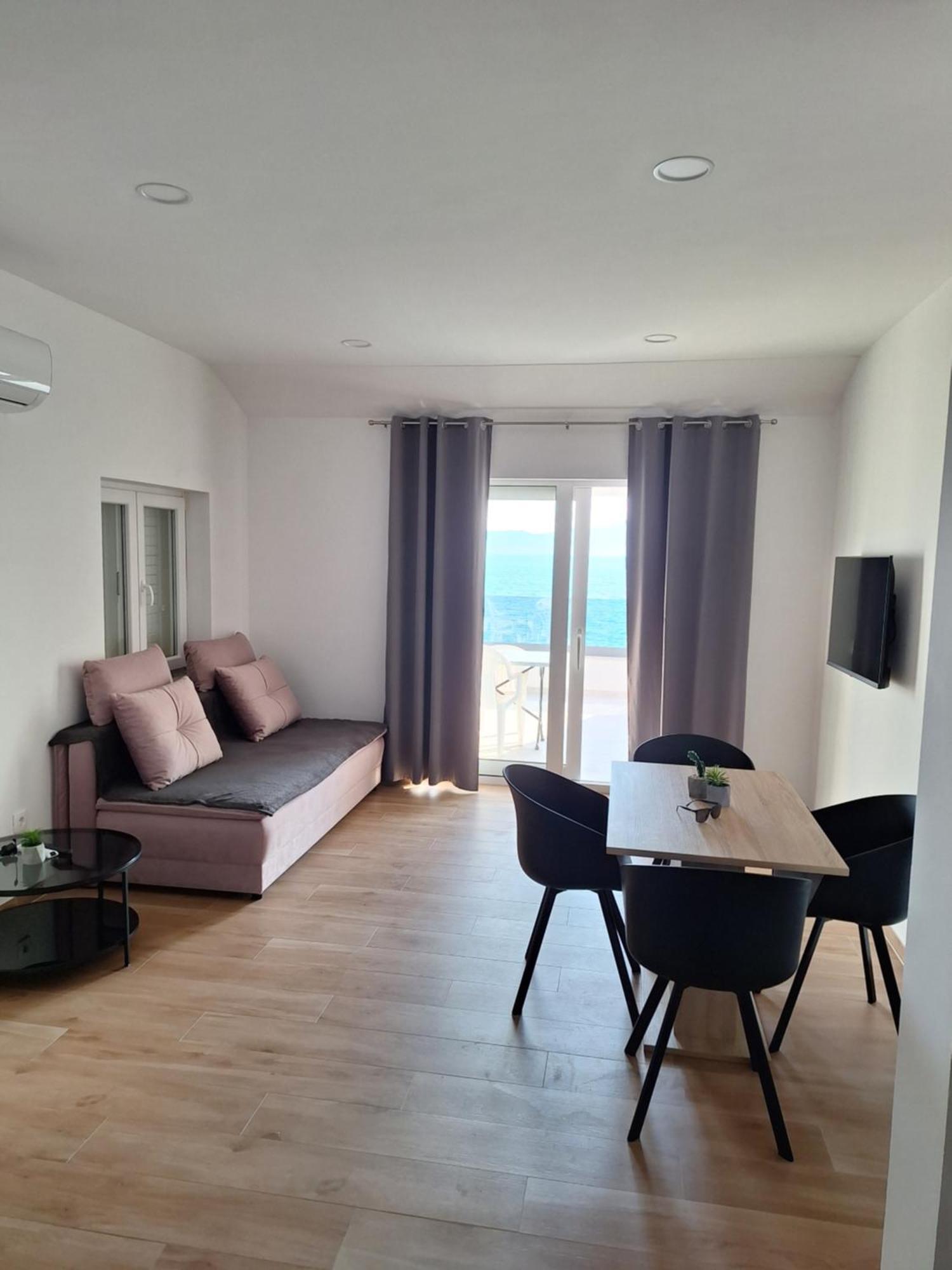 Apartments Nina Brist Eksteriør bilde
